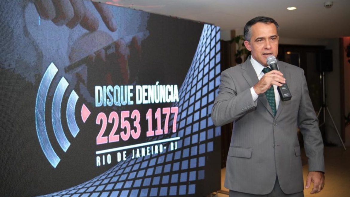 MovRio faz palestra sobre Disque-Denúncia – Revista Security MovRio faz palestra sobre Disque-Denúncia - Revista Security