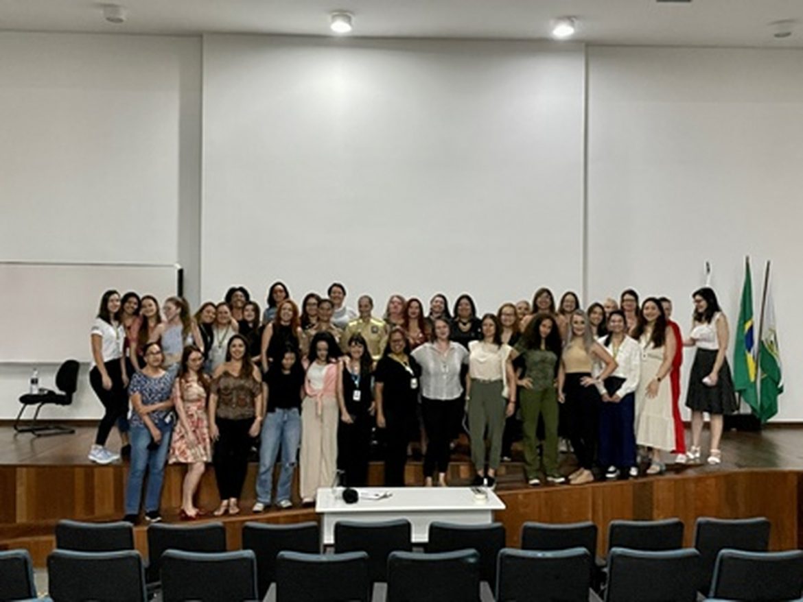 Mulher e segurança pública foi tema de debate em sindicato no Paraná – Revista Security Mulher e segurança pública foi tema de debate em sindicato no Paraná - Revista Security