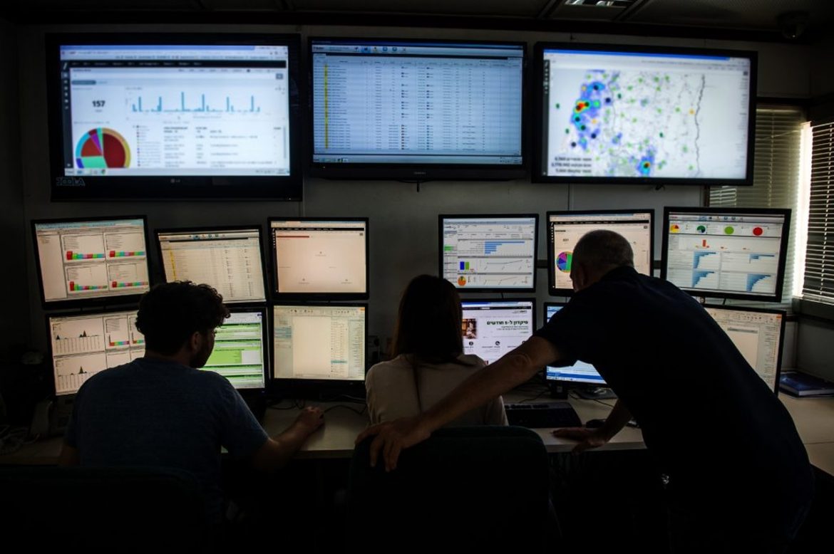 Entenda como o Centro Operações de Segurança (SOC) é importante para a saúde corporativa – Revista Security Entenda como o Centro Operações de Segurança (SOC) é importante para a saúde corporativa - Revista Security