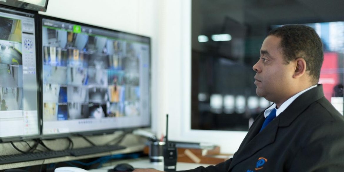 Residenciais investem pesado em segurança – Revista Security Residenciais investem pesado em segurança - Revista Security